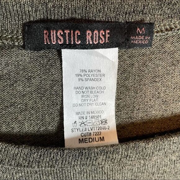 Rustic Rose Long Sleeve Cropped Top - Picture 7 of 8